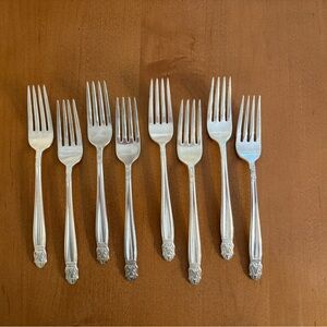 Vintage 8 7 1/2 Danish Princess Holmes & Edwards Silverplate Dinner Forks